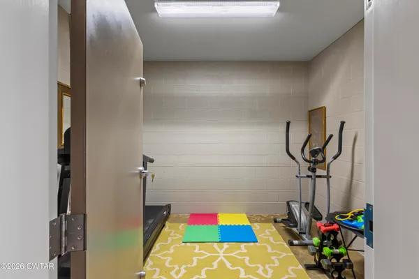 $695,000 | 140 Lakewood Drive, Lexington, TN 38351