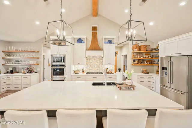 $695,000 | 140 Lakewood Drive, Lexington, TN 38351