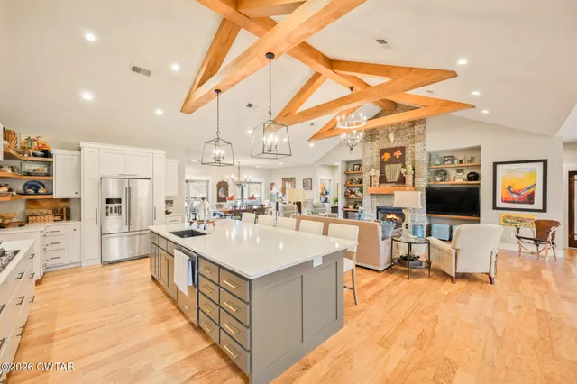 $695,000 | 140 Lakewood Drive, Lexington, TN 38351