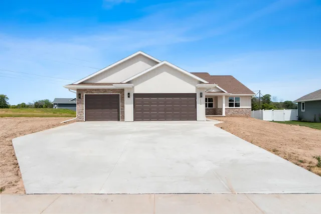 $499,000 | 3023 Woodward Way, De Pere, WI 54115