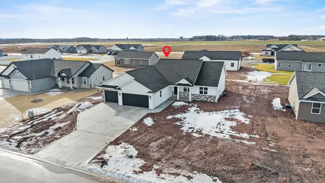 $499,000 | 3023 Woodward Way, De Pere, WI 54115