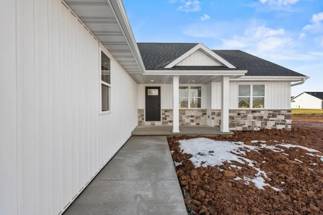 $499,000 | 3023 Woodward Way, De Pere, WI 54115