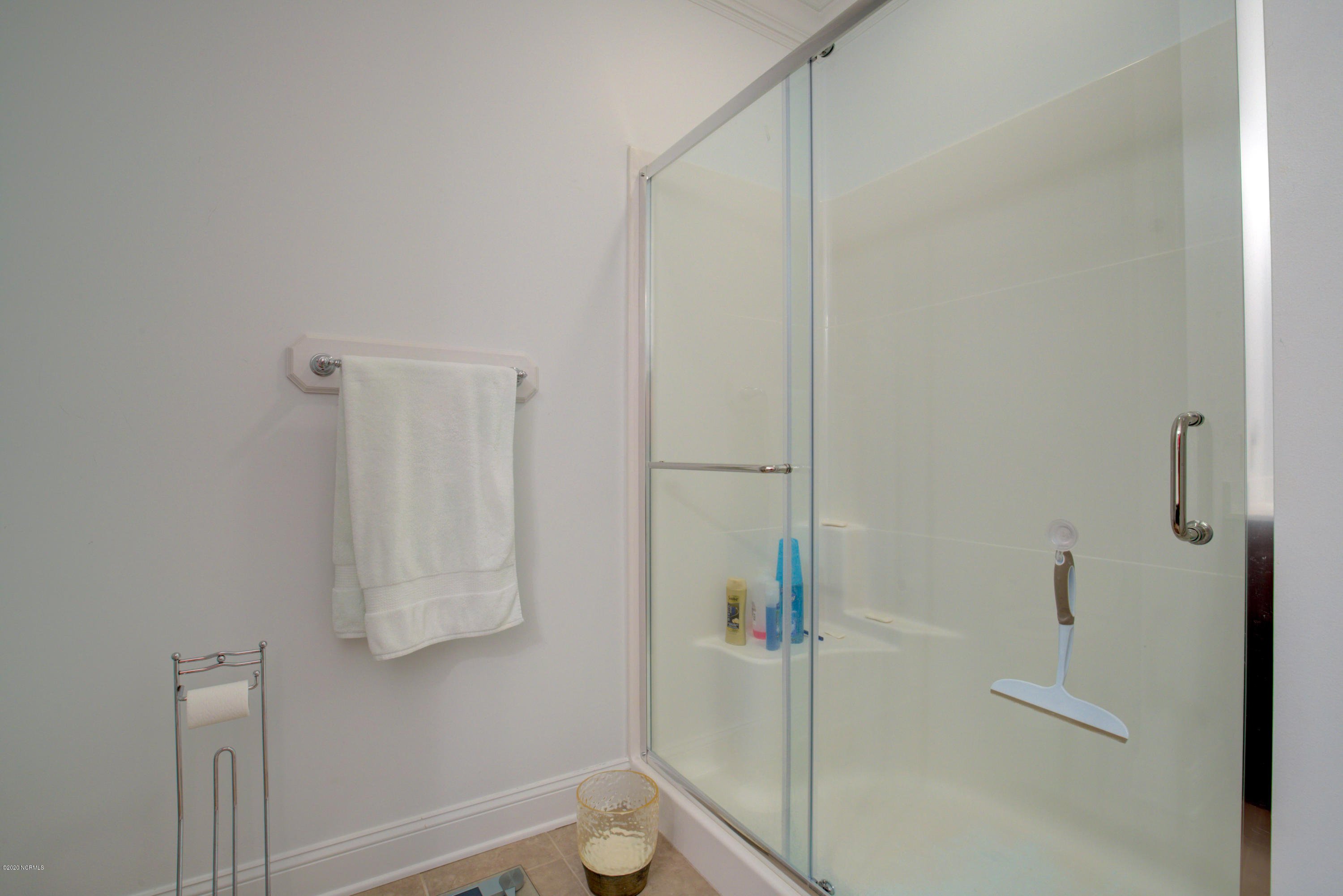 1263 New River Inlet Road North Topsail Beach, NC 28460 - Photo 29 of 71 master bathroom