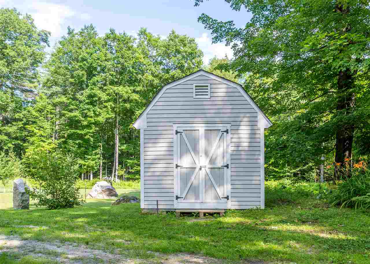 106 Bashan Hollow Road Webster, NH 03303 - Photo 15 of 39
