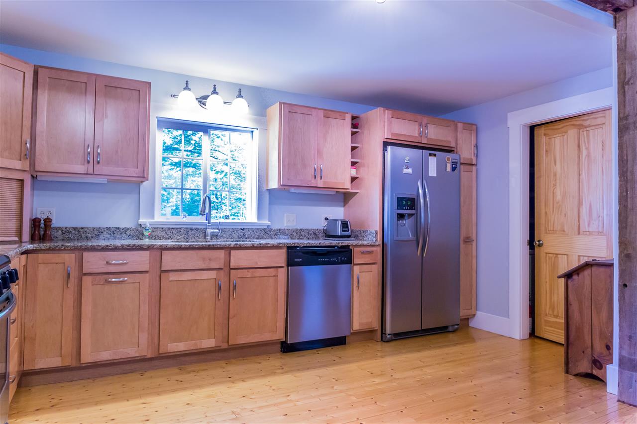106 Bashan Hollow Road Webster, NH 03303 - Photo 26 of 39