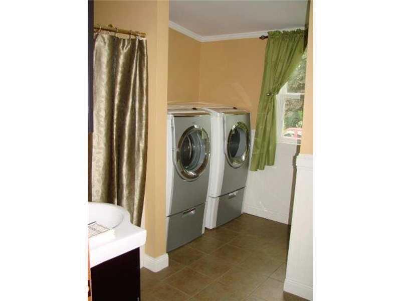 6 Heath Street Waterville, ME 04901 - Photo 11 of 23 Bathroom.