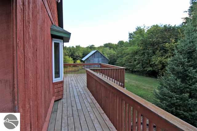 1336 Hammer Road West Kingsley, MI 49649 - Photo 5 of 16 1739131-4.JPG
