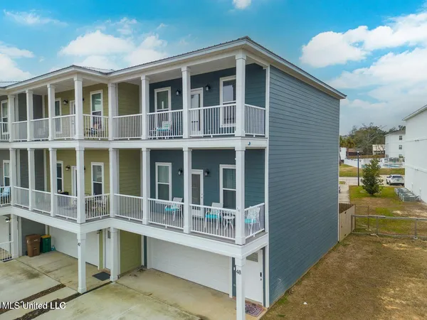 $315,000 | 48 Oak Alley Lane, Unit 48, Long Beach, MS 39560