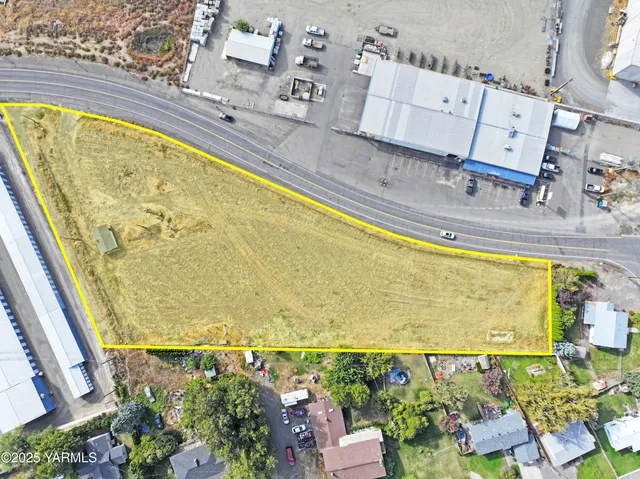 $482,536 | 1502 Kagley Way, Zillah, WA 98953