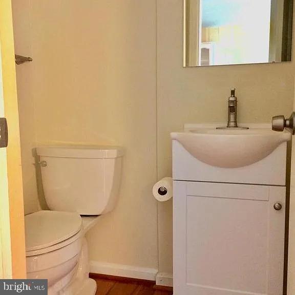 9 Midline Road Gaithersburg, MD 20878 - Photo 13 of 36 Gallery Image 13