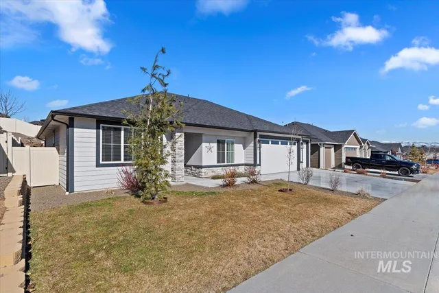 $637,777 | 11492 West Gladiola Street, Star, ID 83669
