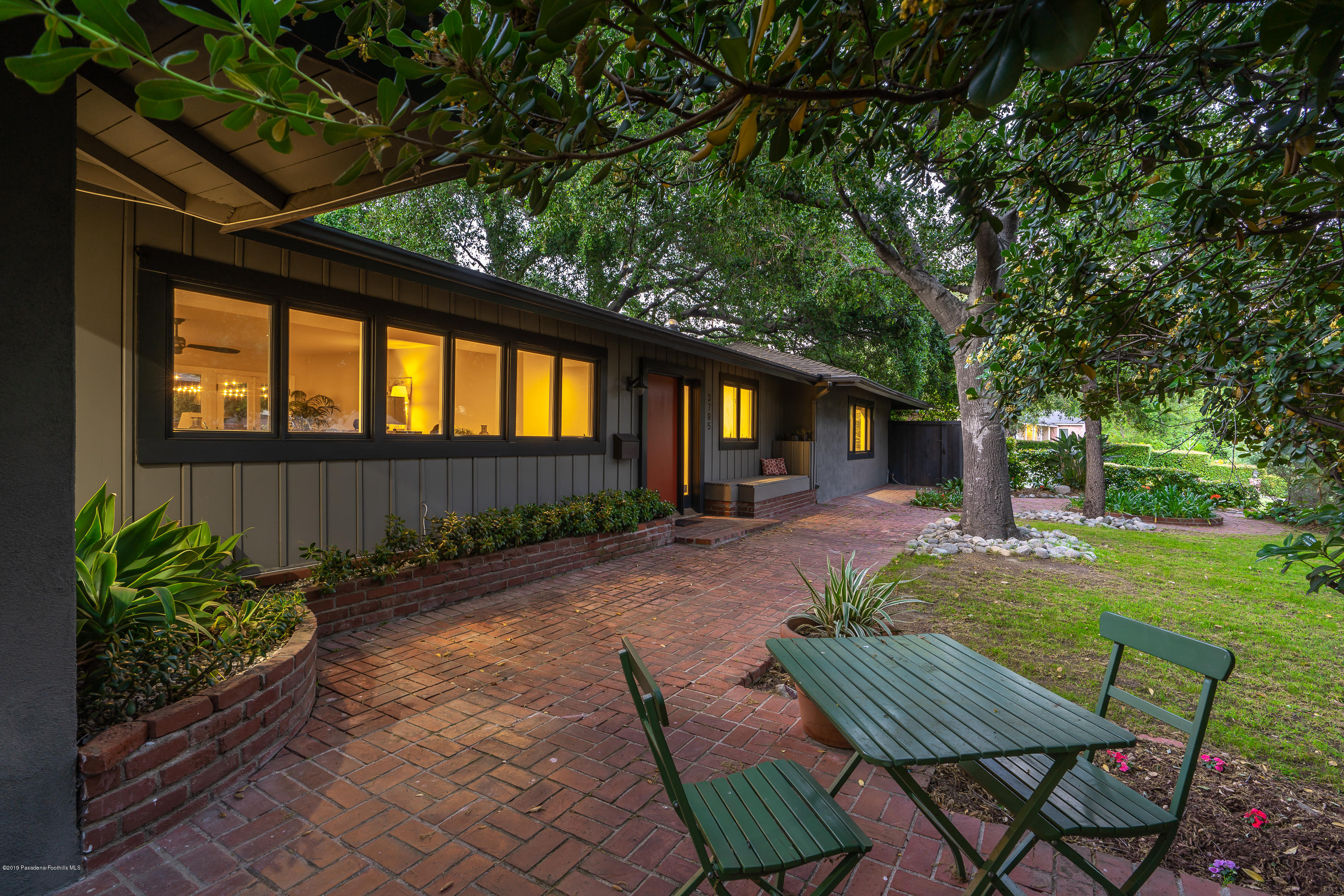 3795 Shadow Grove Road Pasadena, CA 91107 - Photo 42 of 48 a view of backyard with outdoor seating and green space