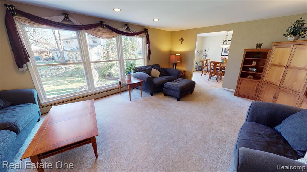 30048 Barwell Road Farmington Hills, MI 48334 - Photo 8 of 36