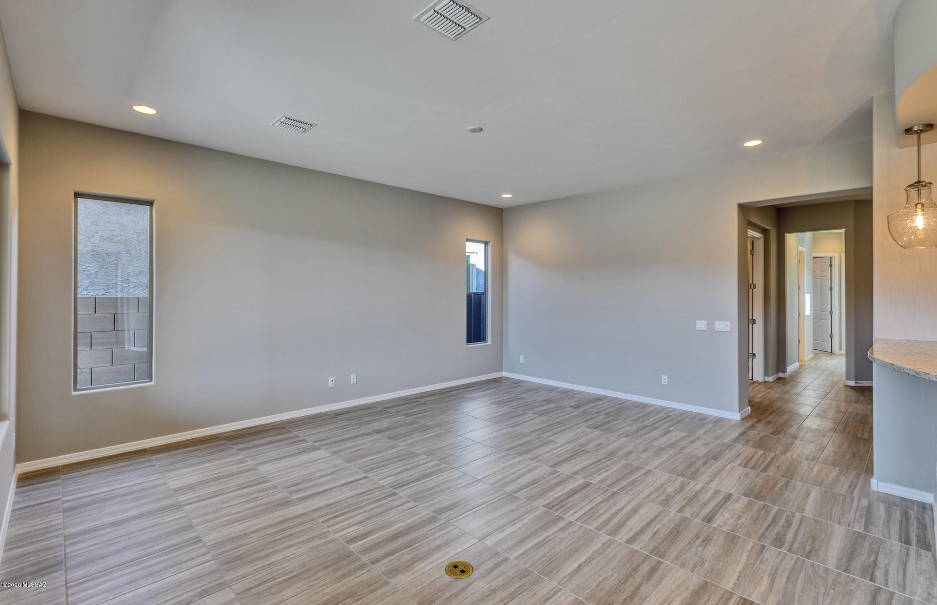 732 East Romsdalen Road Tucson, AZ 85755 - Photo 13 of 36