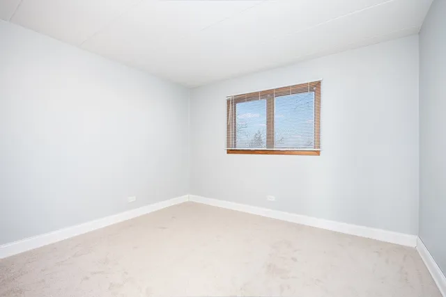 $240,000 | 8336 160th Place, Unit 2E, Tinley Park, IL 60477