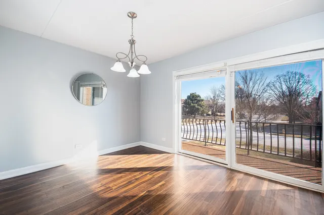 $240,000 | 8336 160th Place, Unit 2E, Tinley Park, IL 60477