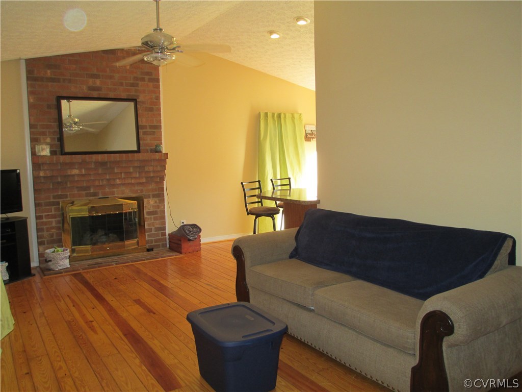 1121 Landis Road Manakin-Sabot, VA 23103 - Photo 4 of 29 Gallery Image 4