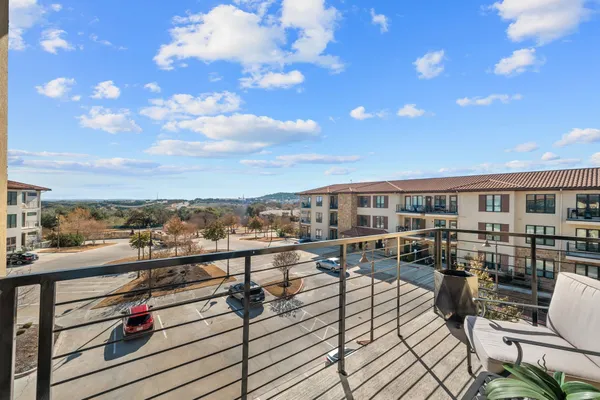 $450,000 | 104 Bella Toscana Avenue, Unit 2302, Lakeway, TX 78734