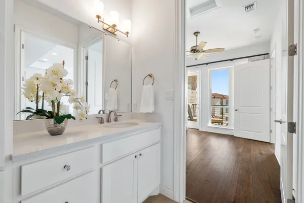 $450,000 | 104 Bella Toscana Avenue, Unit 2302, Lakeway, TX 78734