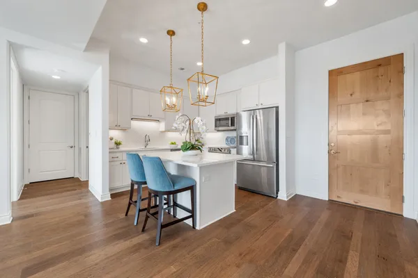 $450,000 | 104 Bella Toscana Avenue, Unit 2302, Lakeway, TX 78734