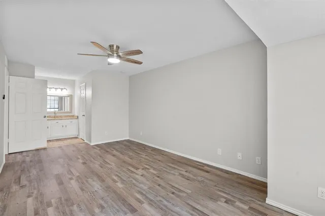 $1,299 | 5726 Marvin Loving Drive, Unit 224, Garland, TX 75043