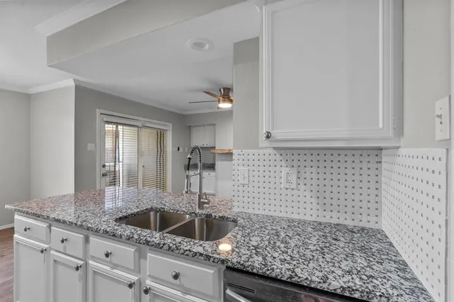 $1,299 | 5726 Marvin Loving Drive, Unit 224, Garland, TX 75043