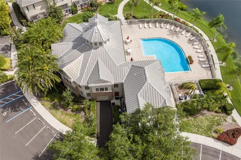$250,000 | 7633 Plantation Circle, Unit 7633, University Park, FL 34201