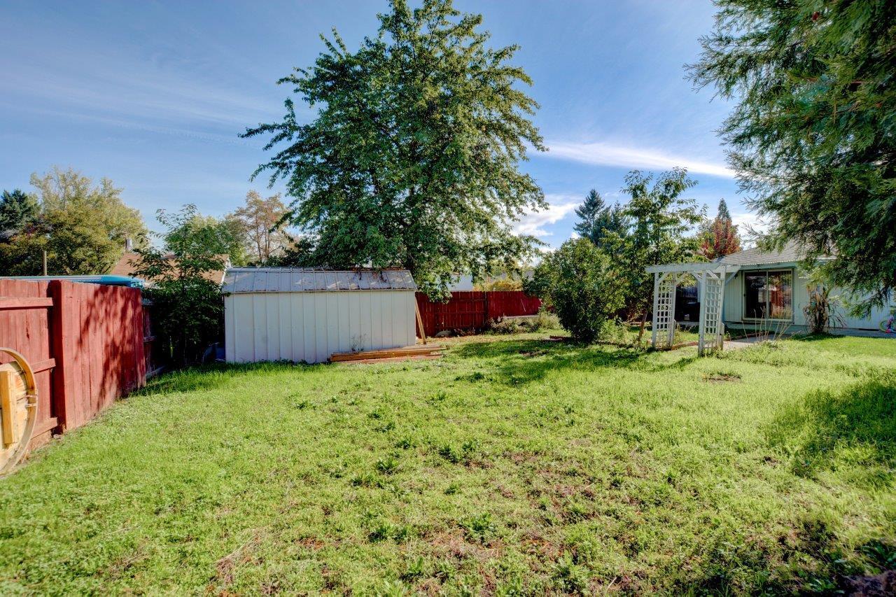 511 Mace Road Medford, OR 97501 - Photo 32 of 35 DSC_8798_799_800
