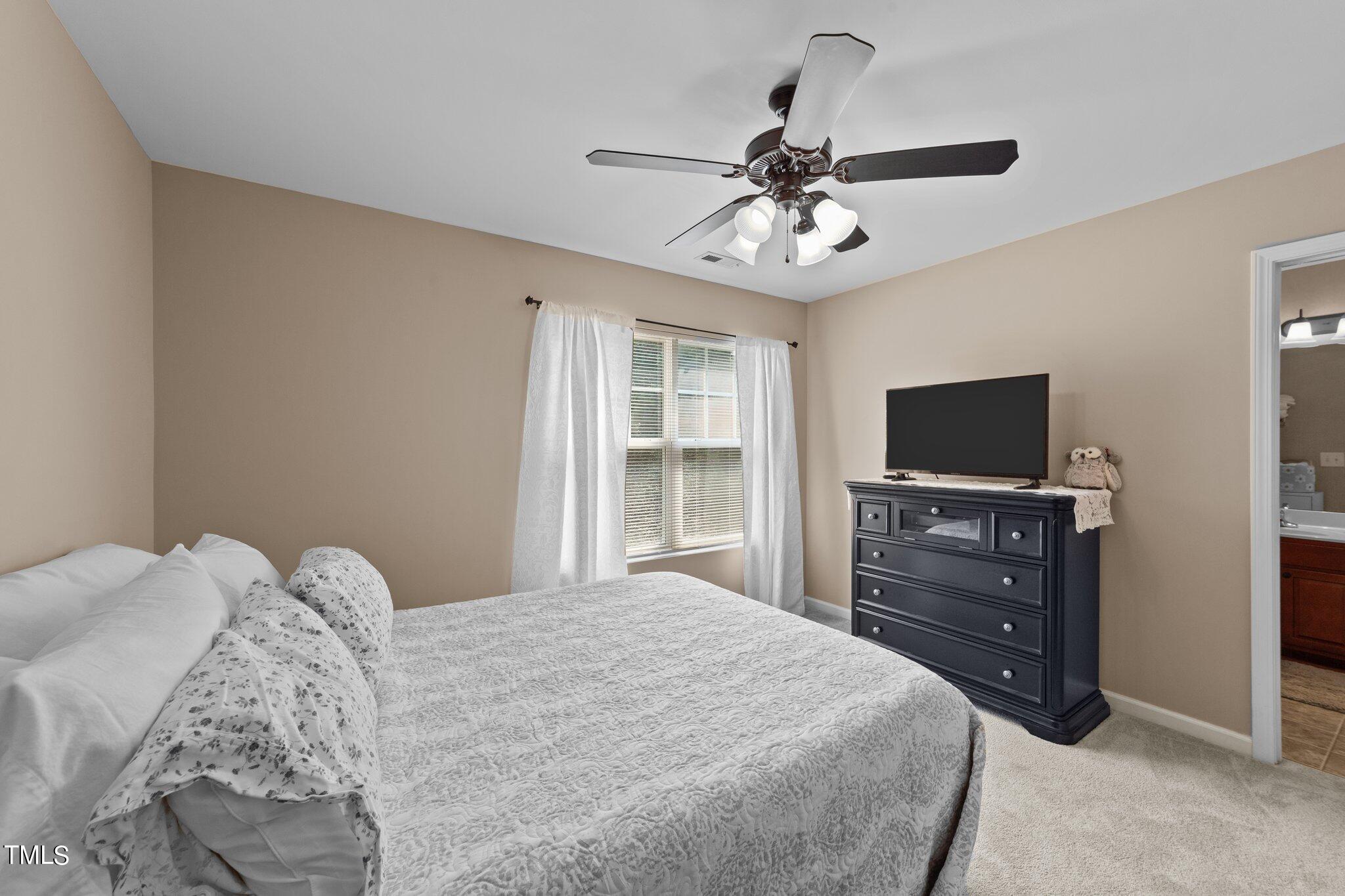 625 Laurens Way Knightdale, NC 27545 - Photo 18 of 22 41-web-or-mls-VB4A9847