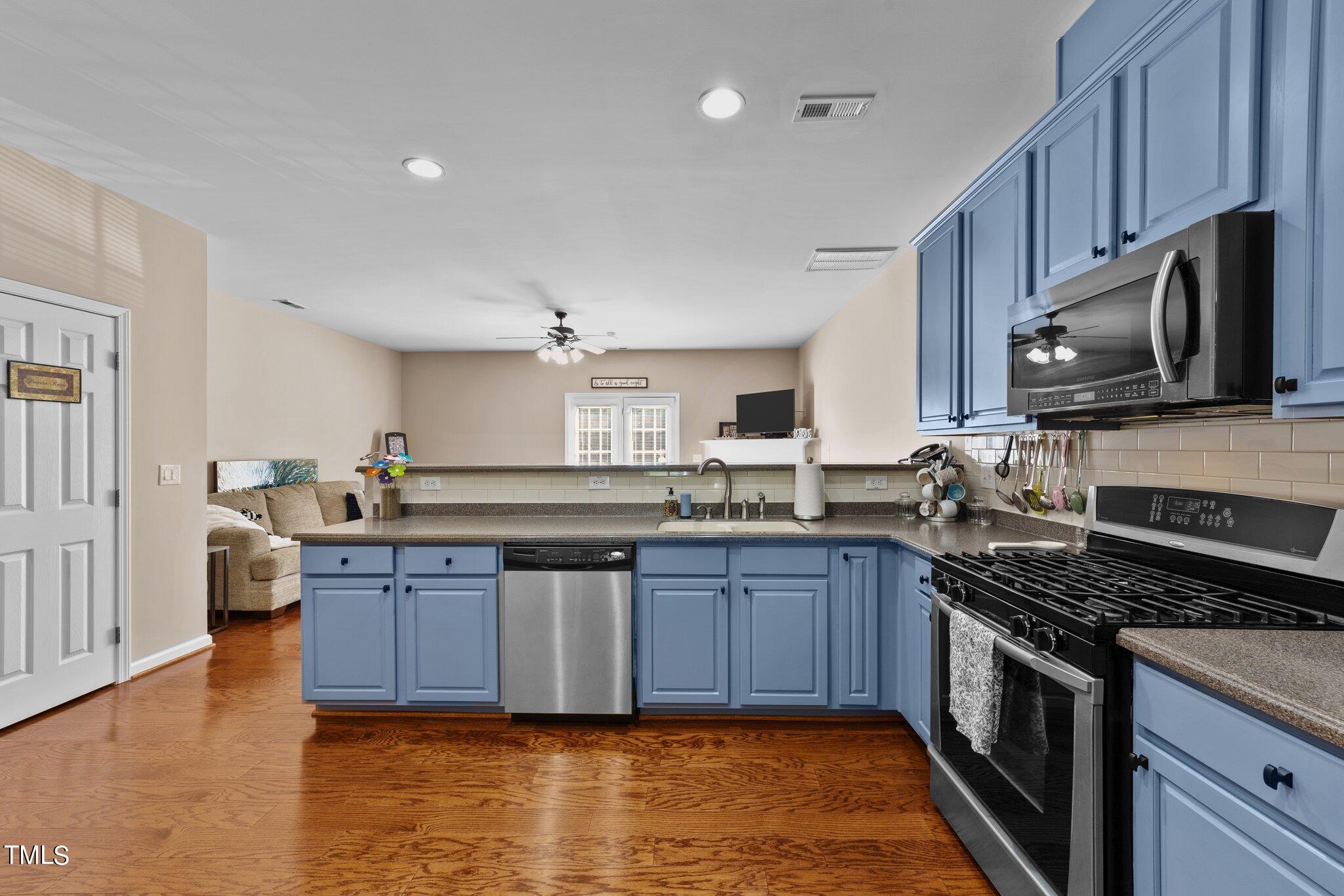 625 Laurens Way Knightdale, NC 27545 - Photo 10 of 22 27-web-or-mls-VB4A9784