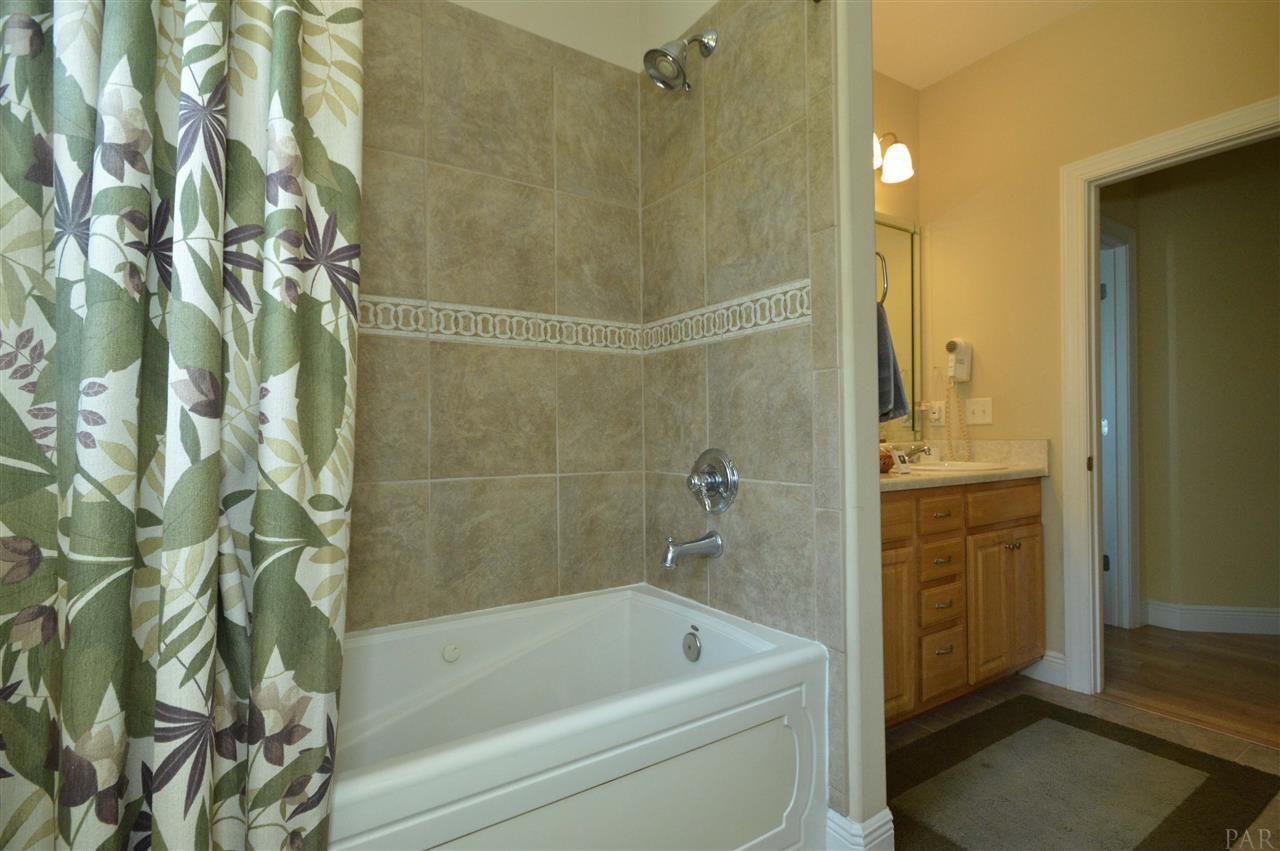 977 Dolphin Road Milton, FL 32583 - Photo 37 of 49 Gallery Image 37
