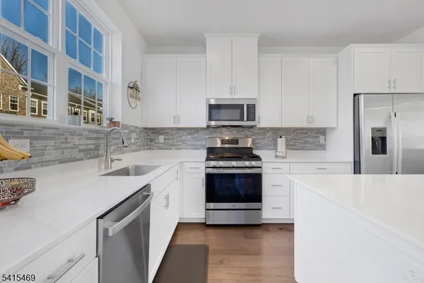 $775,001 | 14 Coogan Court, Morris Plains, NJ 07950