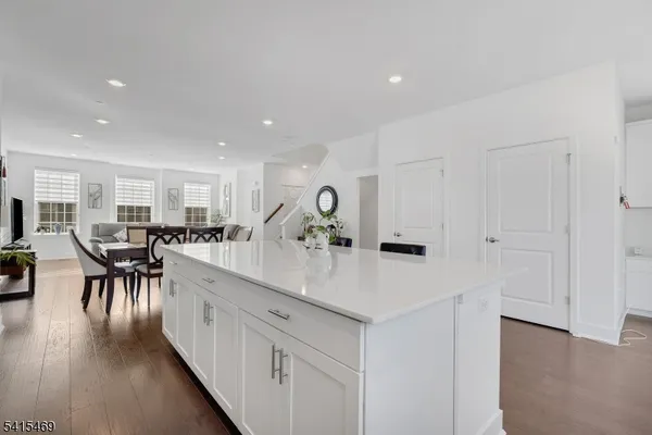 $775,001 | 14 Coogan Court, Morris Plains, NJ 07950