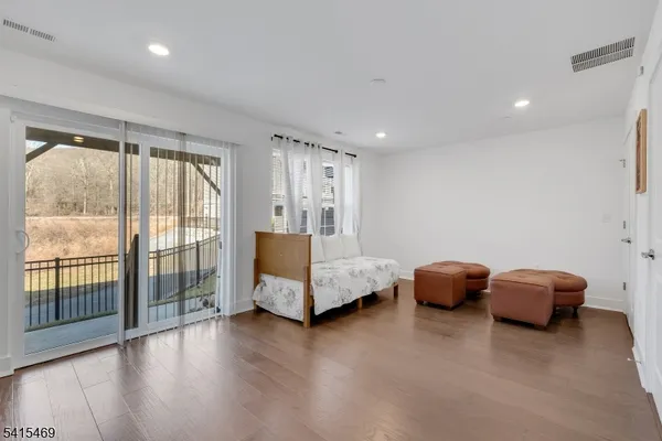 $775,001 | 14 Coogan Court, Morris Plains, NJ 07950