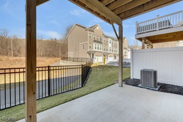 $775,001 | 14 Coogan Court, Morris Plains, NJ 07950