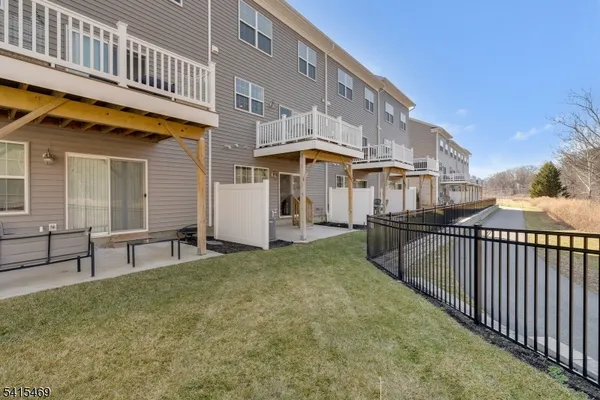 $775,001 | 14 Coogan Court, Morris Plains, NJ 07950