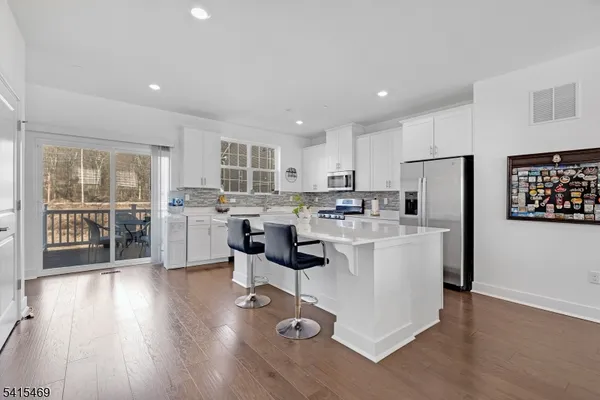 $775,001 | 14 Coogan Court, Morris Plains, NJ 07950