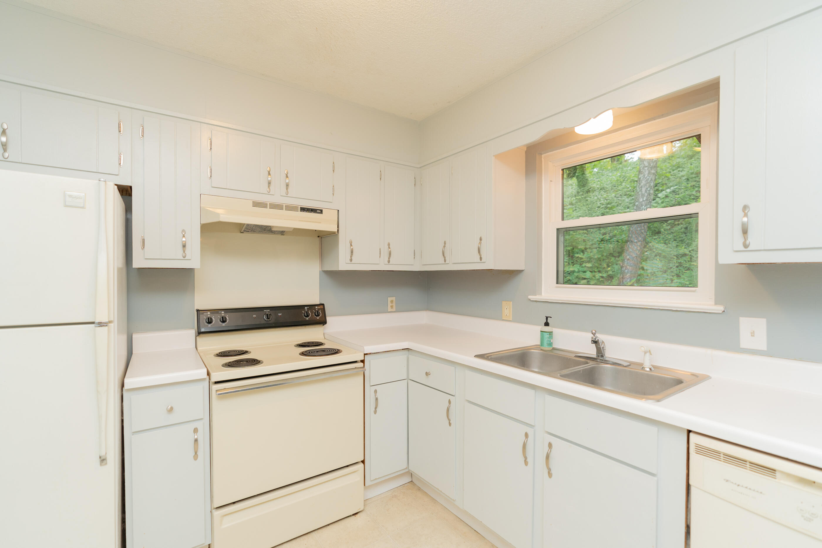 7630 Noah Reid Road Chattanooga, TN 37416 - Photo 7 of 38 untitled-8