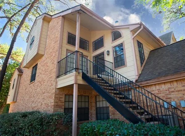 $129,500 | 16800 Sugar Pine Drive, Unit F44, Houston, TX 77090