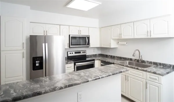 $129,500 | 16800 Sugar Pine Drive, Unit F44, Houston, TX 77090