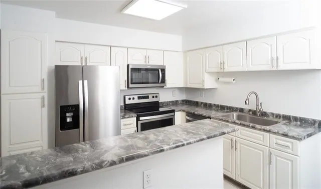 $129,500 | 16800 Sugar Pine Drive, Unit F44, Houston, TX 77090