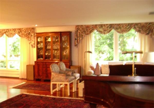 27 Fletcher Road Needham, MA 02492 - Photo 4 of 21