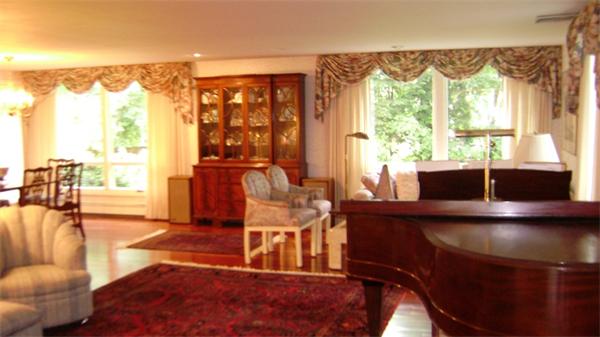 27 Fletcher Road Needham, MA 02492 - Photo 5 of 21