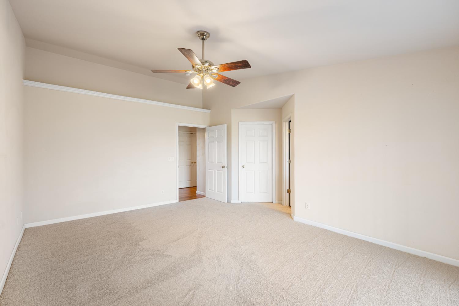 14304 Huntington Road Madera, CA 93636 - Photo 22 of 33 a view of an empty room