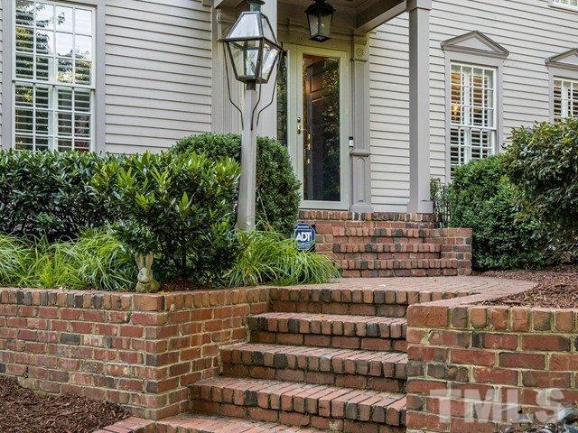 2108 Fallon Oaks Court Raleigh, NC 27608 - Photo 3 of 30