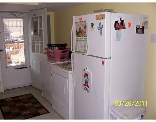 147 Main Street Rices Landing, PA 15357 - Photo 3 of 17 Kitchen.