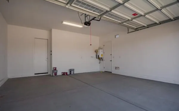 $2,900 | 24136 North 172nd Drive, Surprise, AZ 85387