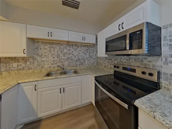 $2,699 | Undisclosed Address, St. Petersburg, FL 33702