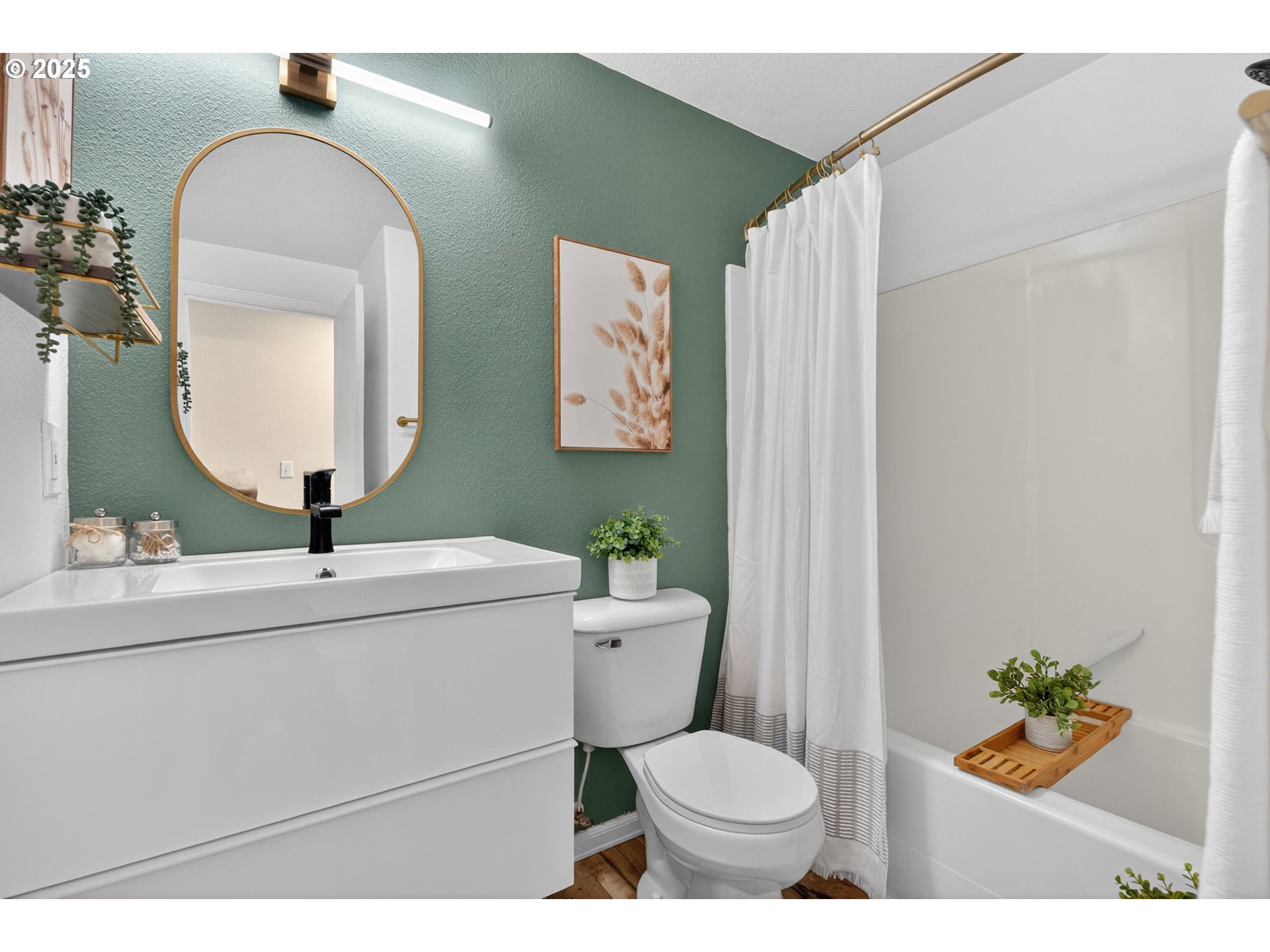 6689 North Columbia Way Portland, OR 97203 - Photo 24 of 35