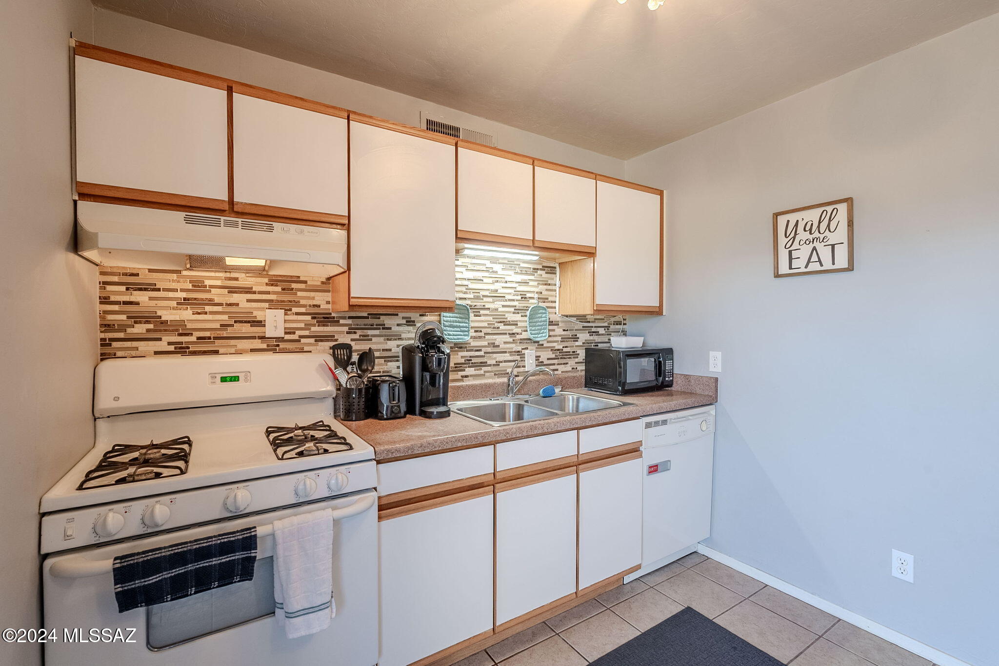 350 North Silverbell Road, Unit 88 Tucson, AZ 85745 - Photo 9 of 30